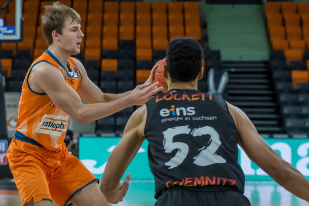 或许能让尼 或许能让尼